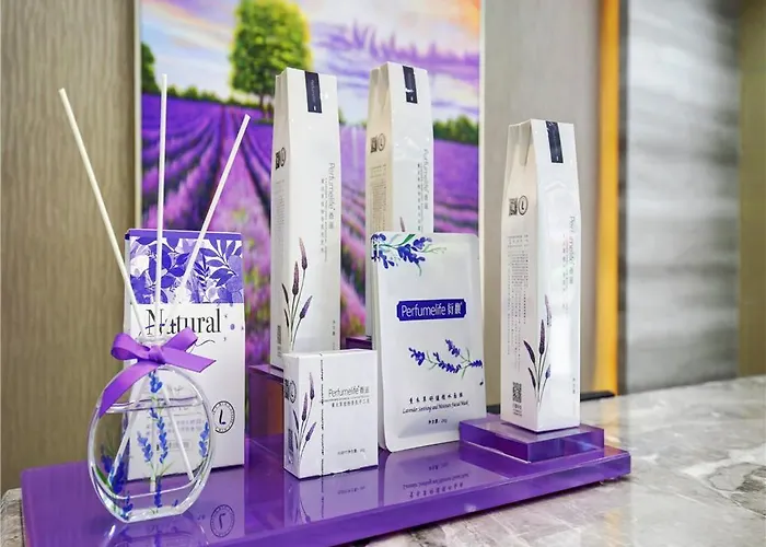 Lavande Hotel Chengdu Dafeng Shixi Park Subway Station